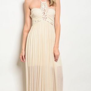 Soieblu Sleeveless Halter Neck Dress Sizes S M L